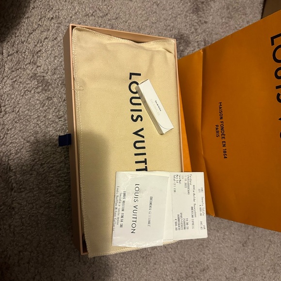 Authentic Louis Vuitton Felicie Pochette - Picture 5 of 8